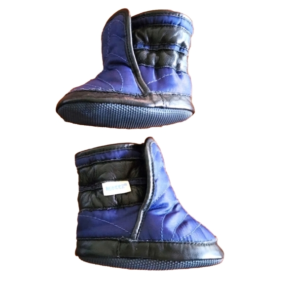 Robeez leather fleece lined boots Size 0-6 months Colors navy and black - Picture 1 of 5
